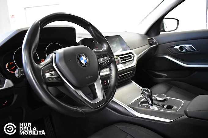 BMW 320d xDrive Business Advantage